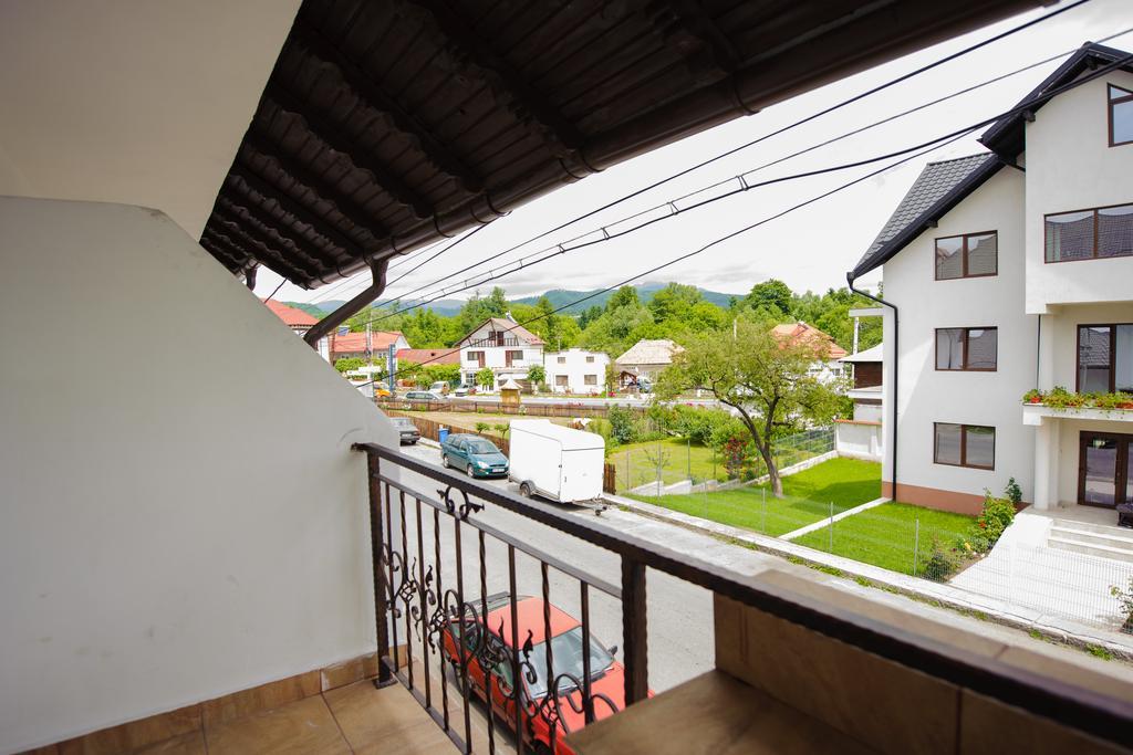 Hotel Horezu Buitenkant foto